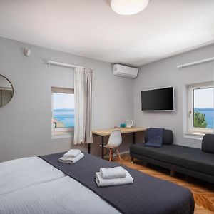 Solar Beach Inn